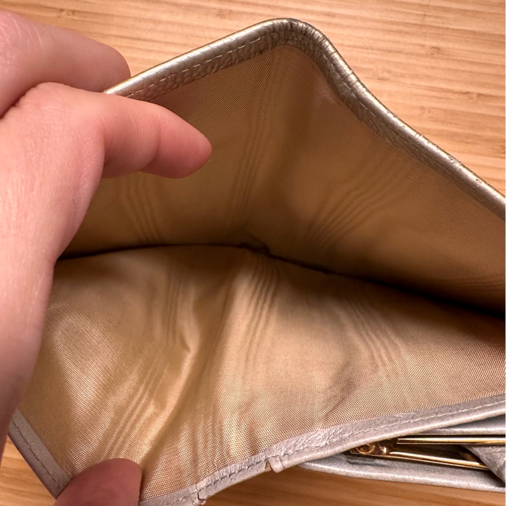 Authentic Chanel Caviar CC wallet in metallic - Picture 11 of 16